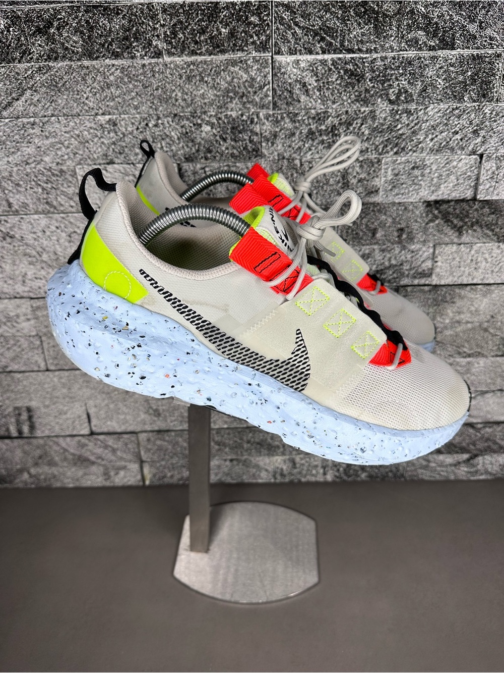 Nike Crater Impact Light Bone Crimson - M10.5